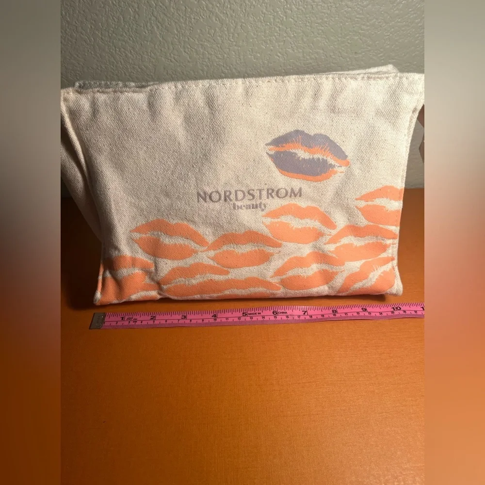 Nordstrom Beauty Cream and Orange canvas makeup Bag🎀🎀🎀🎀🎀🎀🎀🎀